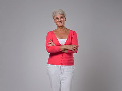 Dois cursos fundamentais para profissionais e cuidadores que pretendem compreender as alterações físicas, mentais e sociais no envelhecimento, promovendo um cuidado mais humanizado e eficaz.